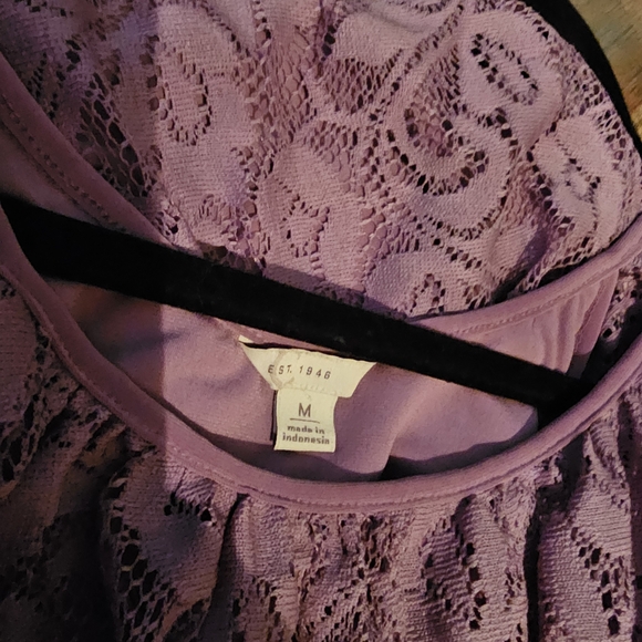 Elegant Lace Purple Nightgown - Picture 5 of 6